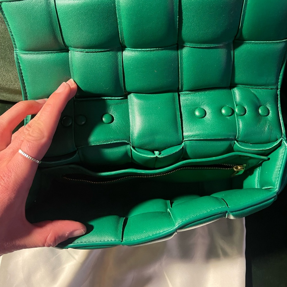 Bottega Veneta Chain Cassette Bag - Picture 6 of 7